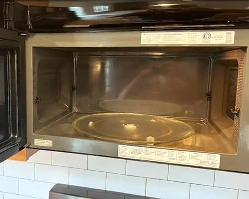 Microwave after cleaning